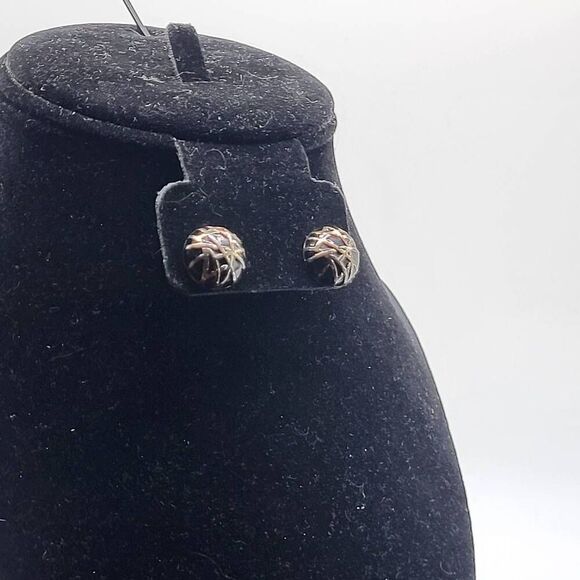 Vintage 80s Abstract Modernist Silver and Black Stud Earrings - Picture 6 of 6